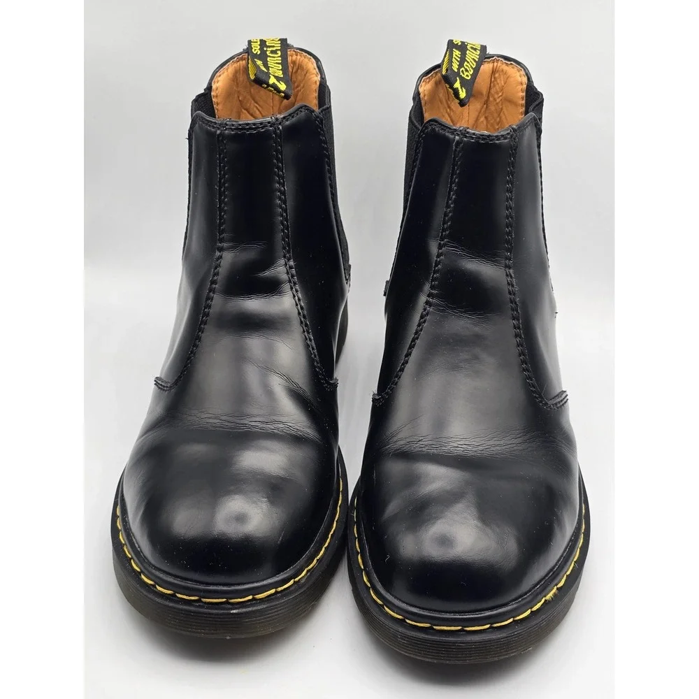 Dr. Martens classic doc